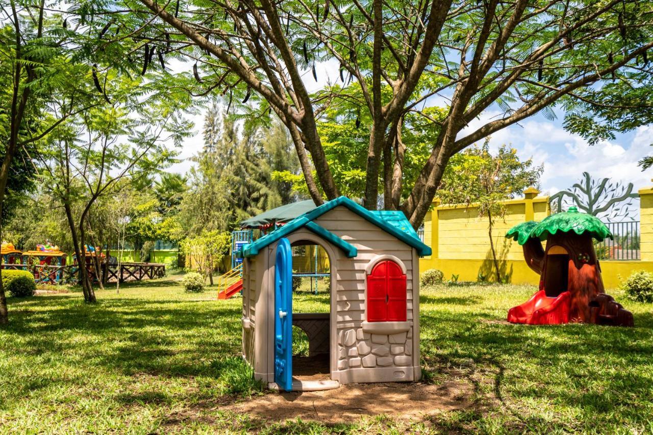 Fun Retreat Resort, Hotel And Ayurveda Spa Arusha Exterior foto